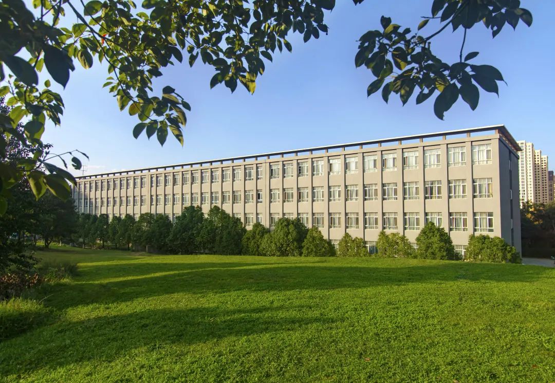 研究中心3.jpg 图片