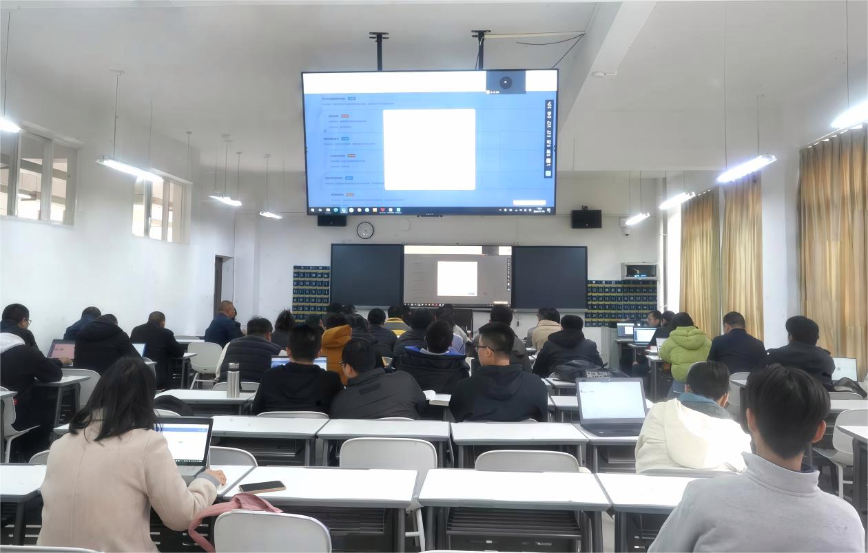 夯实智慧教学基础 云南工商学院智能制造学...