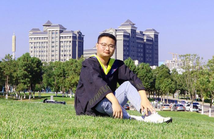 未来可期 时光不负追梦人 ——记优秀毕业生李...